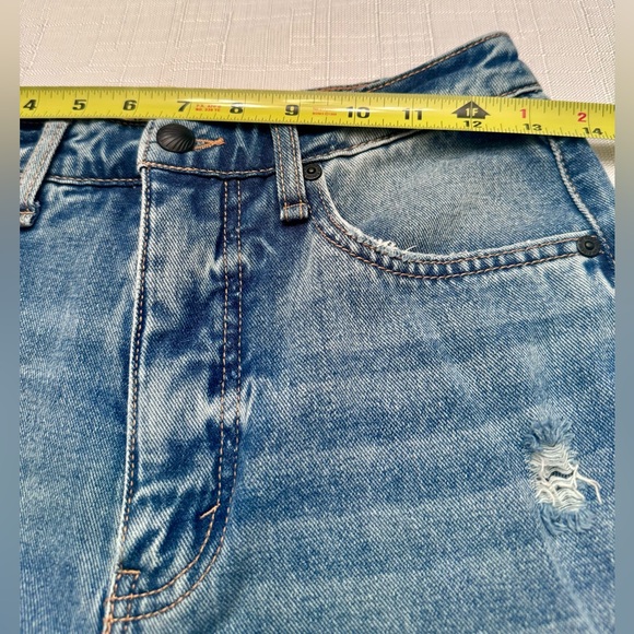 Circus NY high waist slouchy jean distressed 24 - Picture 9 of 9